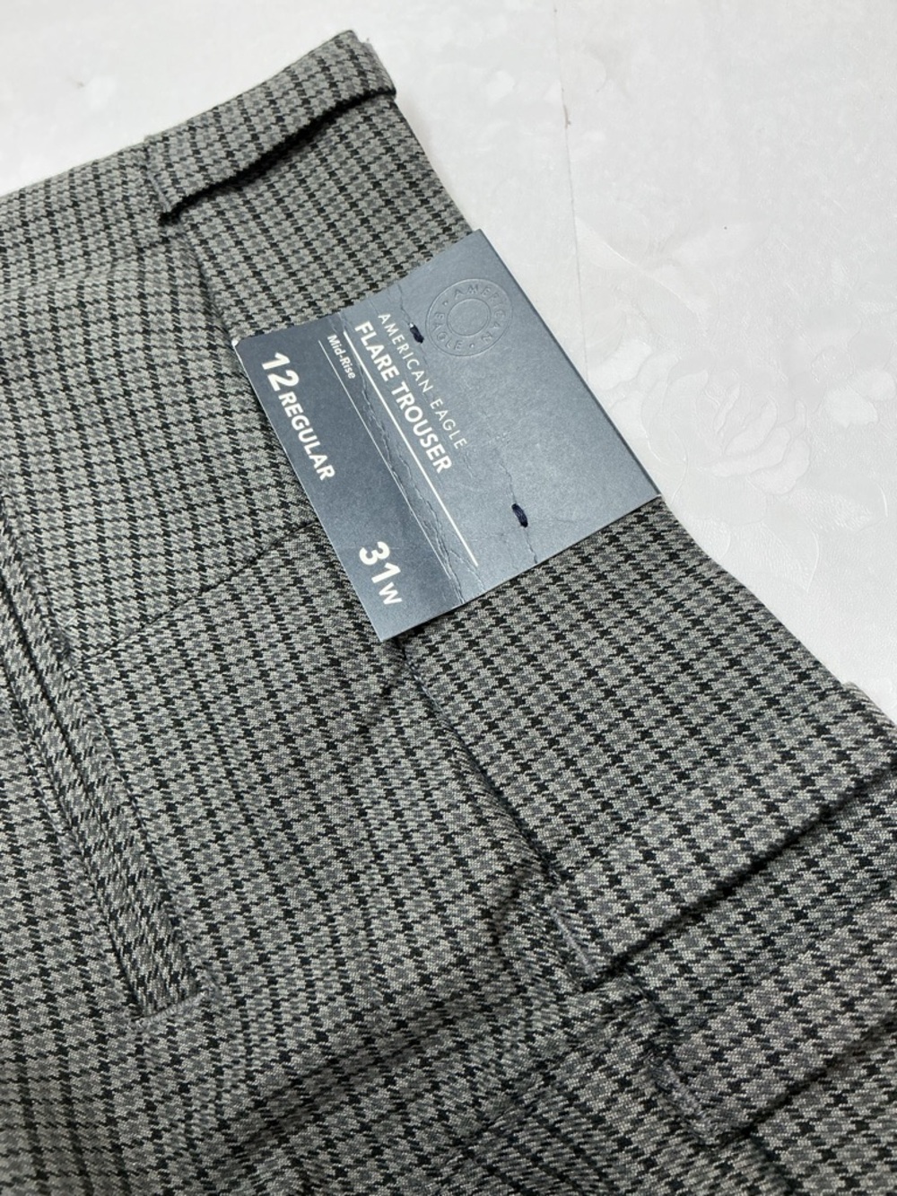 American Eagle Outfitters Wide-Leg Dress Pants in Gray Houndstooth - Picture 5 of 6